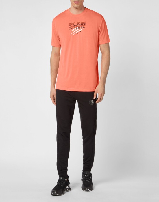 Товар оранжевого цвета с внутренней стороны