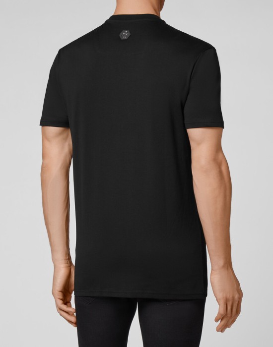 футболка  из америки вид сбоку