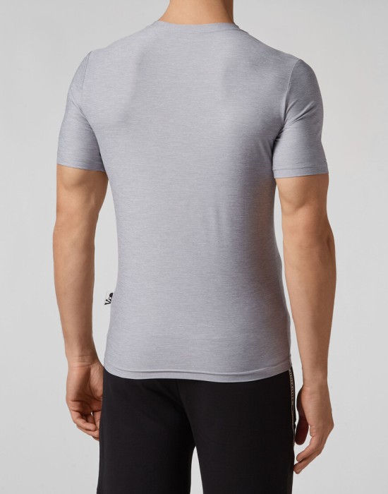 футболка  из америки вид сбоку