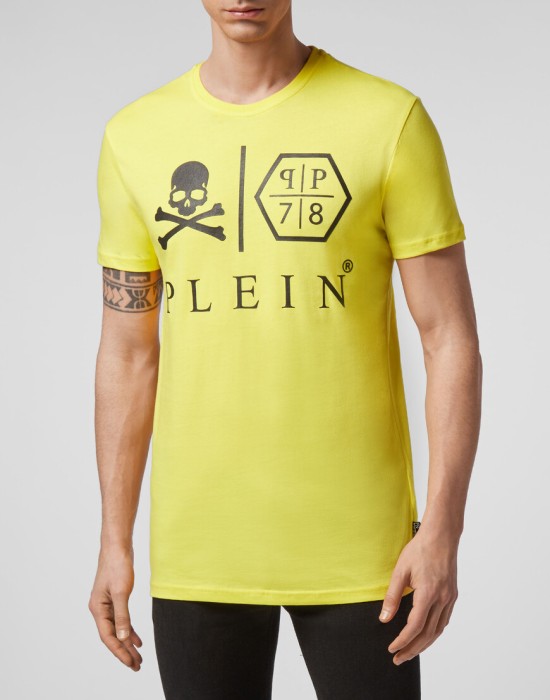 футболка  от бренда philipp plein вид слева