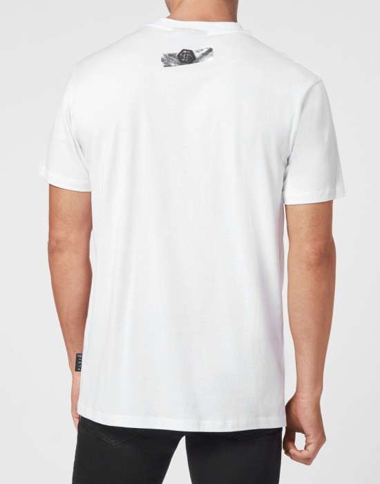 футболка  из америки вид сбоку