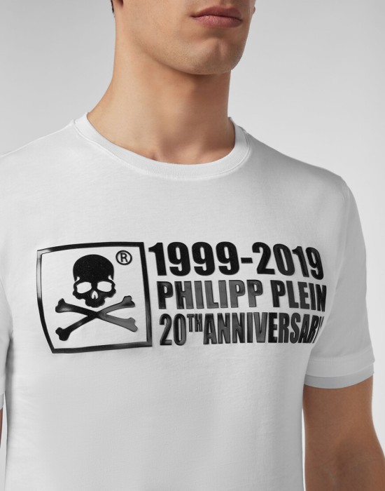 футболка  из проверенных материалов спереди