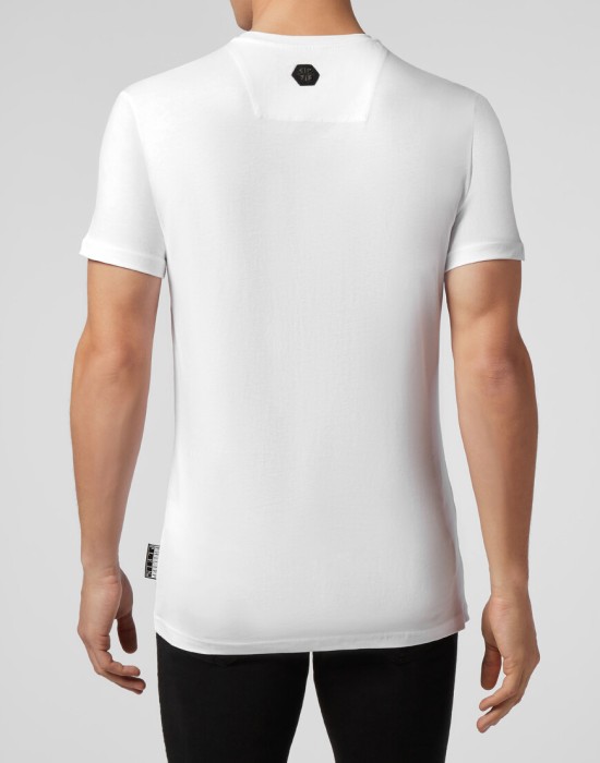 футболка  из америки вид сбоку