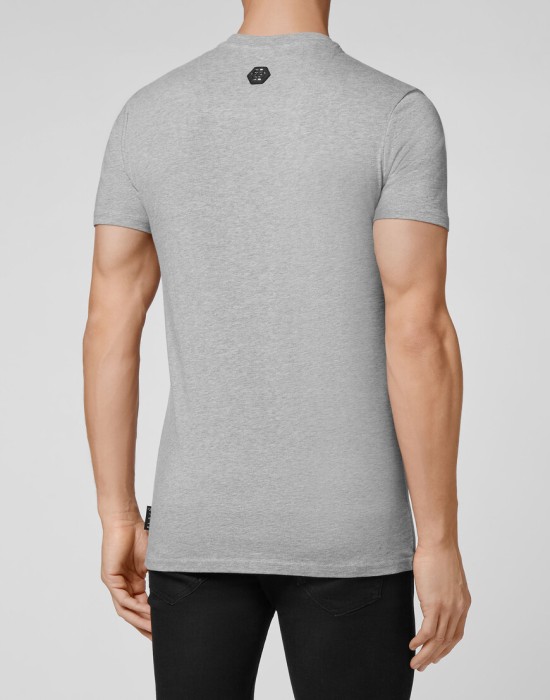 футболка  из америки вид сбоку