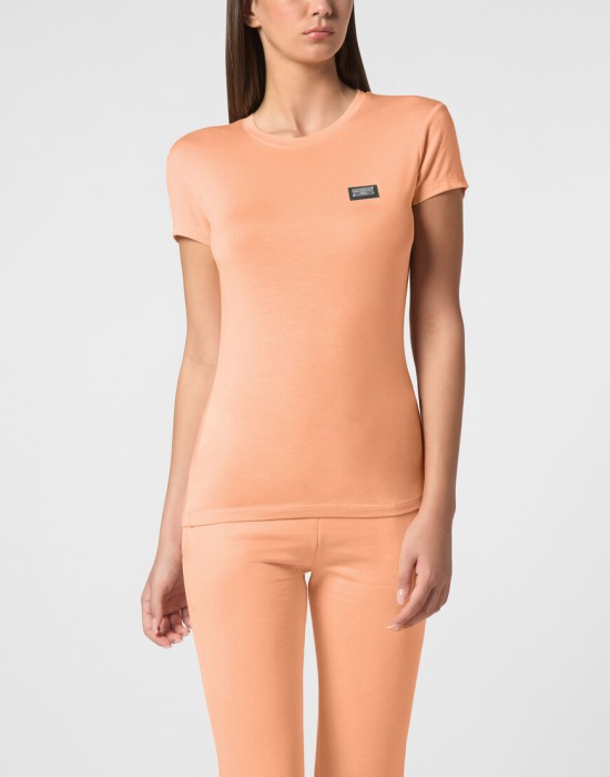 футболка  по цене 34821 руб вид справа