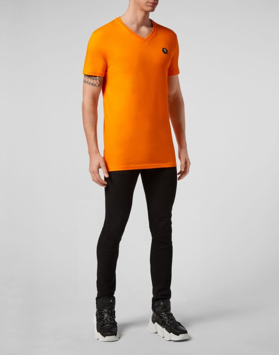 Товар оранжевого цвета с внутренней стороны