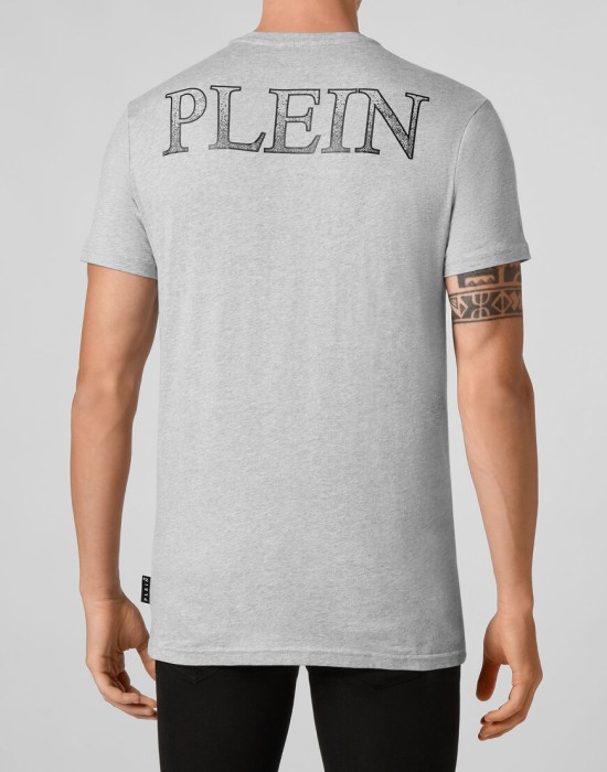 футболка  из америки вид сбоку