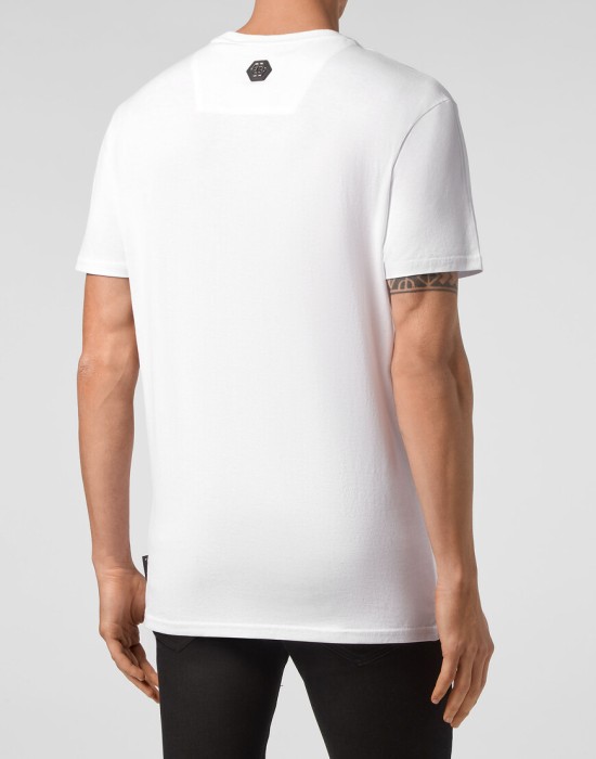 футболка  из америки вид сбоку