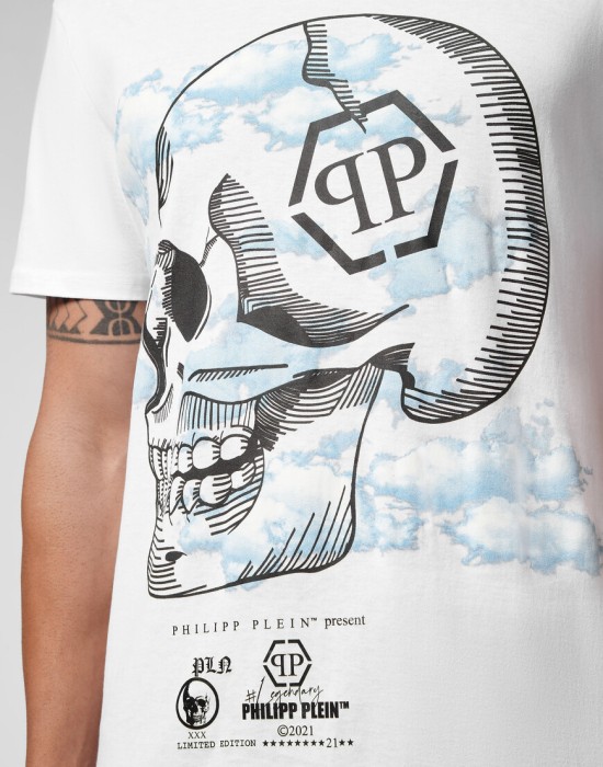 футболка  из проверенных материалов спереди