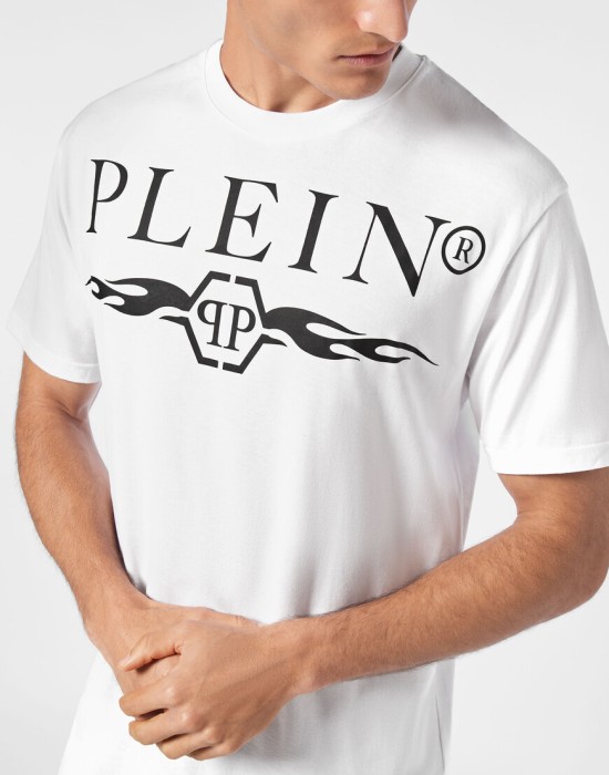 футболка  из проверенных материалов спереди