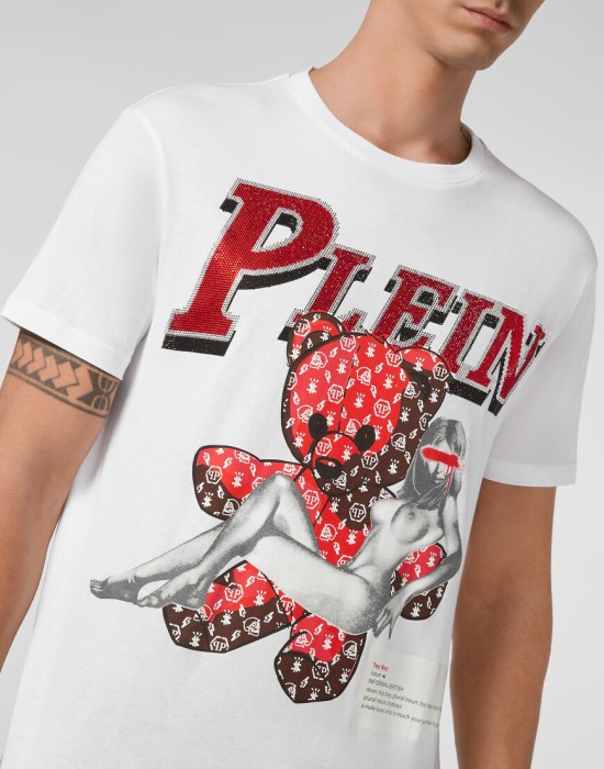 футболка  из проверенных материалов спереди