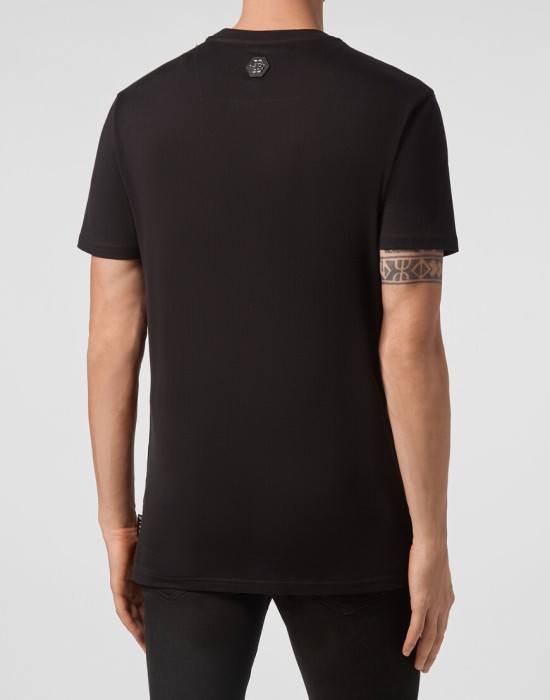 футболка  из америки вид сбоку