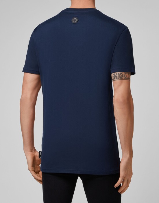 футболка  из америки вид сбоку