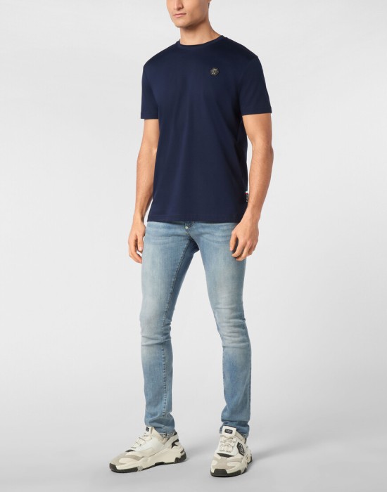 Товар синего цвета с внутренней стороны