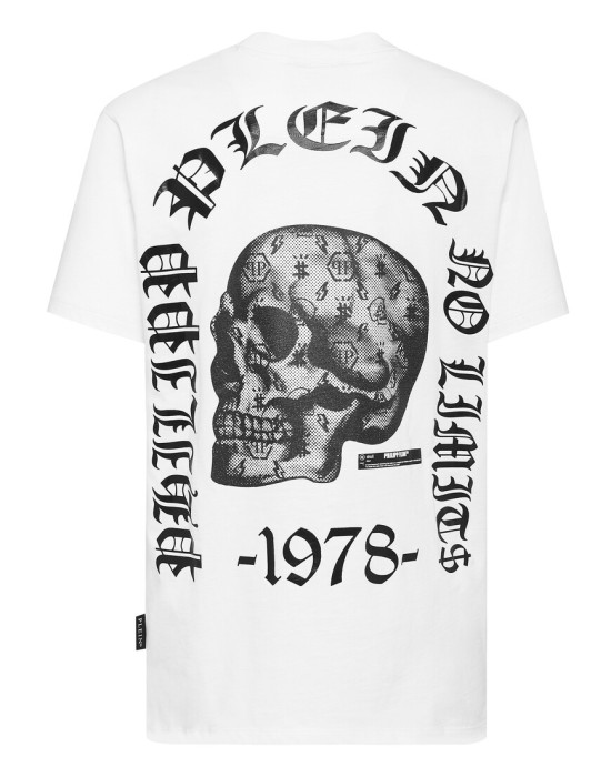 футболка  из америки вид сбоку