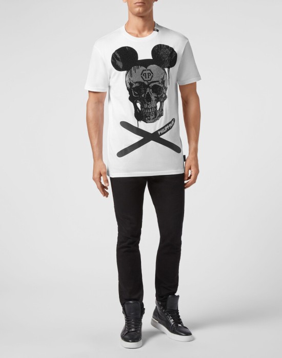 Товар белого цвета с внутренней стороны