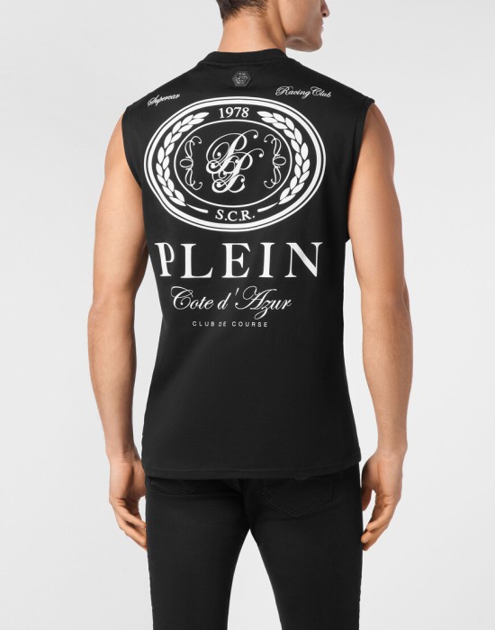 футболка  из америки вид сбоку