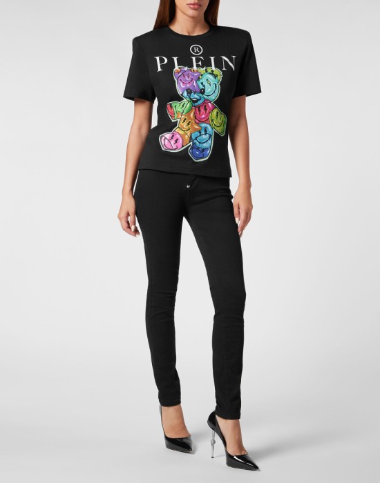 Товар черного цвета с внутренней стороны