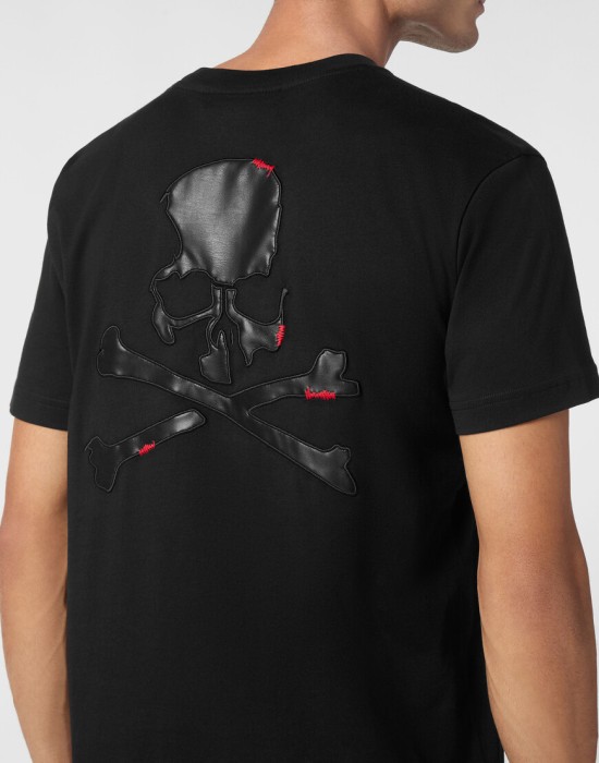 футболка  из америки вид сбоку