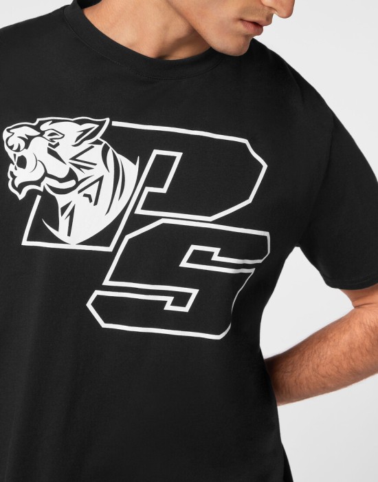 футболка  из проверенных материалов спереди