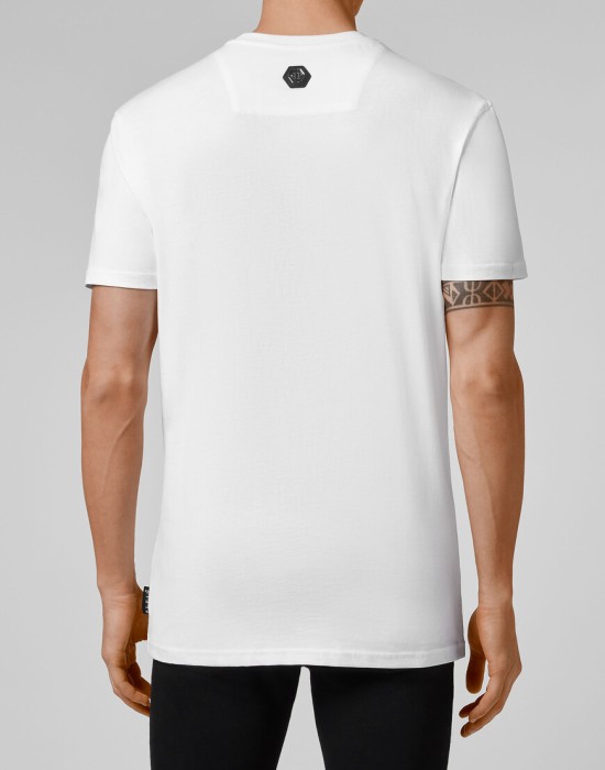 футболка  из америки вид сбоку