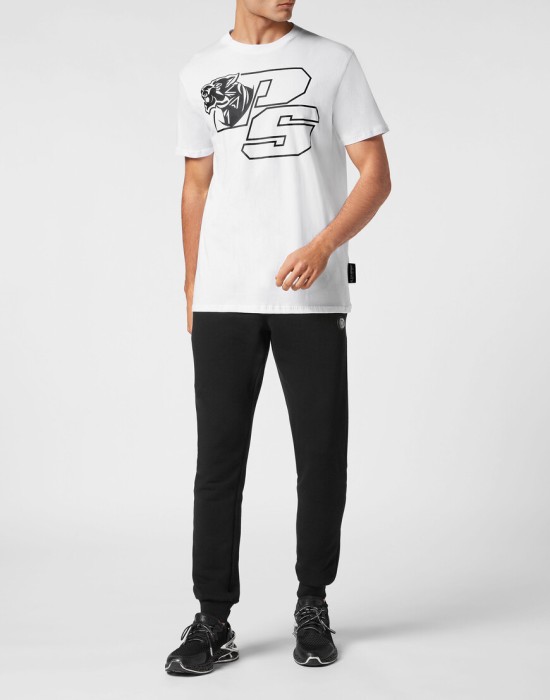 Товар белого цвета с внутренней стороны