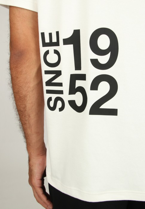 Товар белого цвета с внутренней стороны