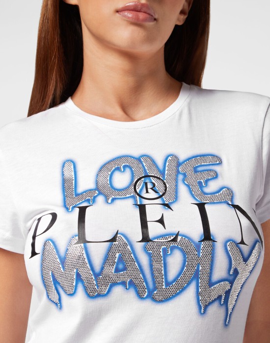 футболка  из америки вид сбоку