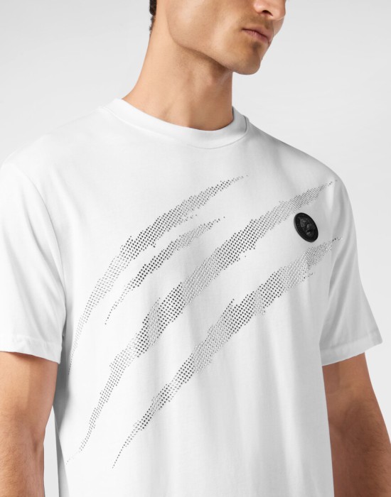 футболка  из проверенных материалов спереди