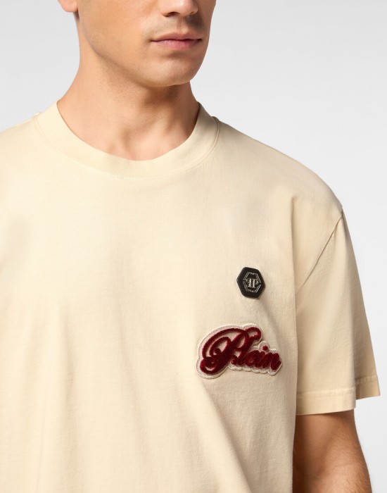 футболка  из проверенных материалов спереди