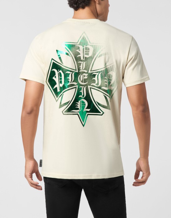 футболка  из америки вид сбоку