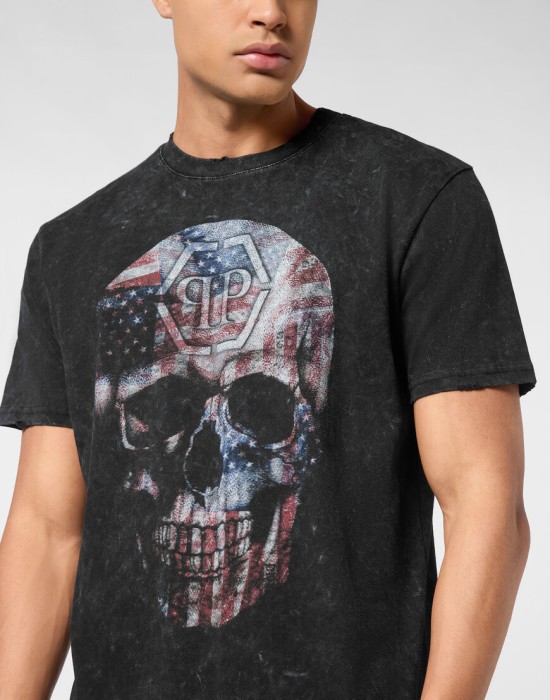 футболка  из проверенных материалов спереди