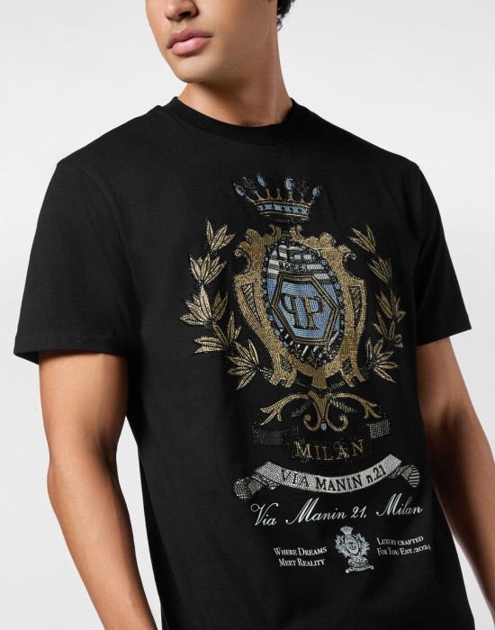 футболка  из проверенных материалов спереди