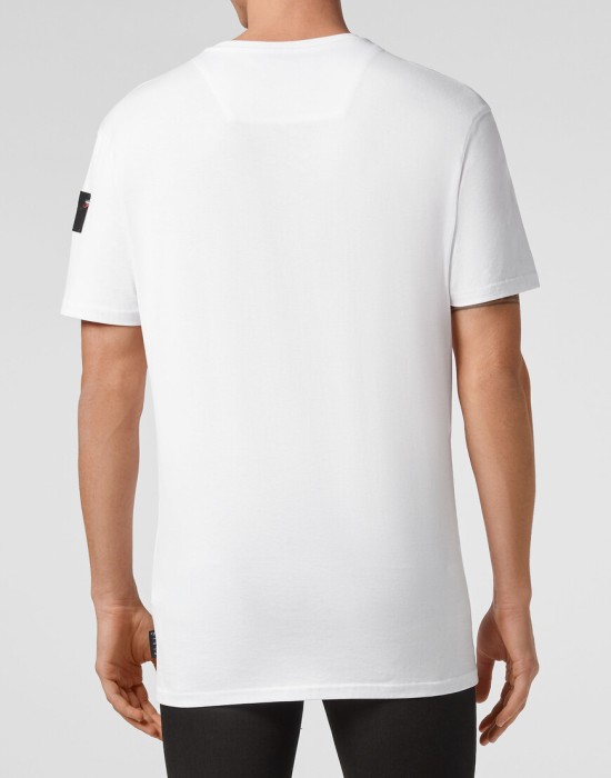 футболка  из америки вид сбоку