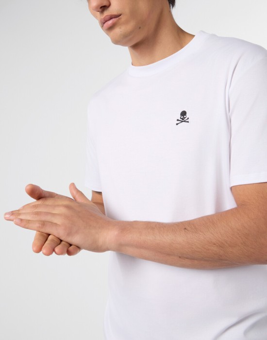 футболка  из проверенных материалов спереди