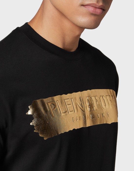 футболка  из италии вид сбоку