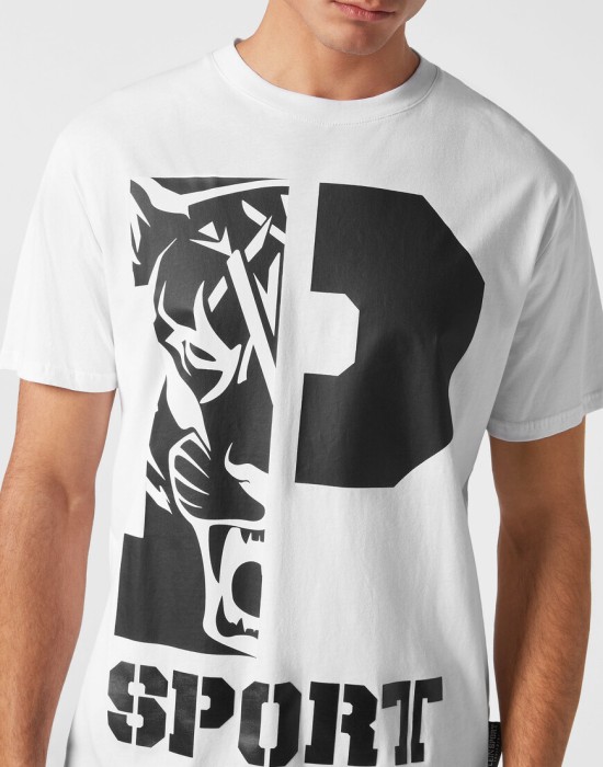 футболка  из проверенных материалов спереди