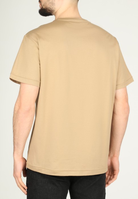 футболка  из италии вид сбоку