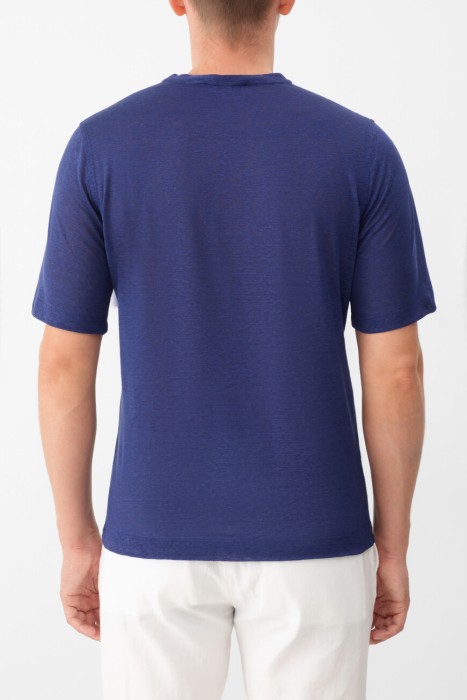 футболка  по цене 27000 руб вид справа