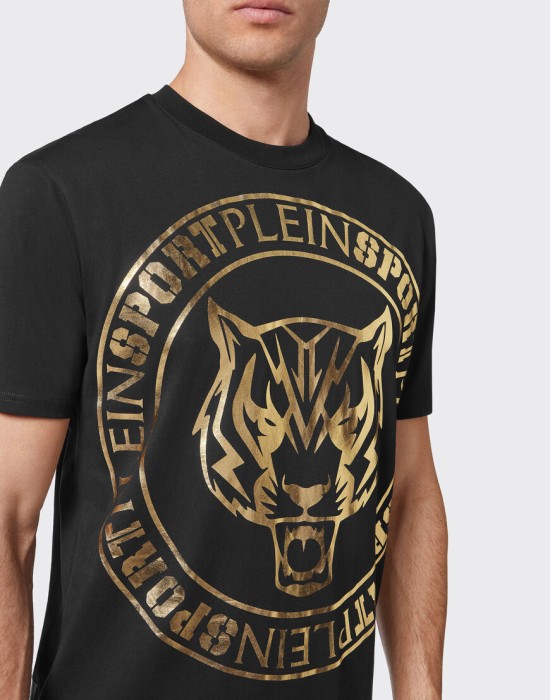 футболка  из италии вид сбоку