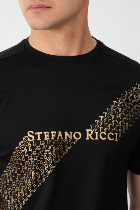 футболка  из англии вид сбоку