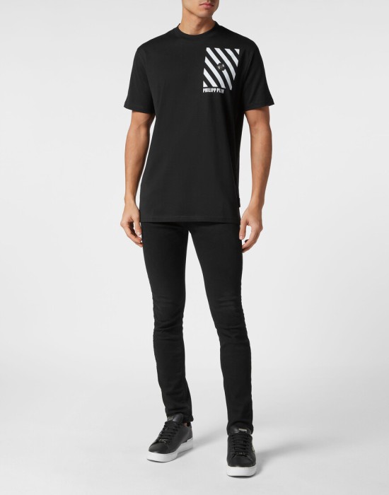 футболка  по цене 33723 руб вид справа