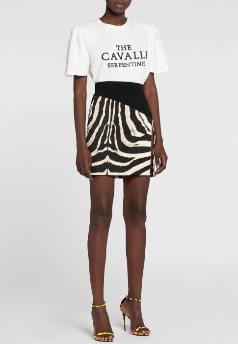 футболка  от бренда roberto cavalli вид слева