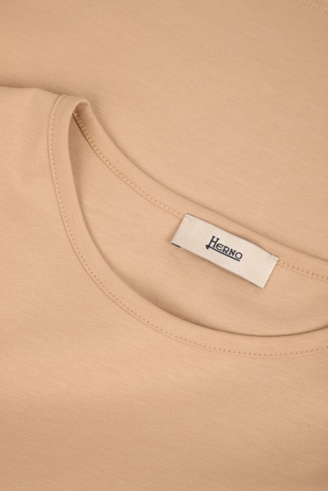 Продукция для женщин фото