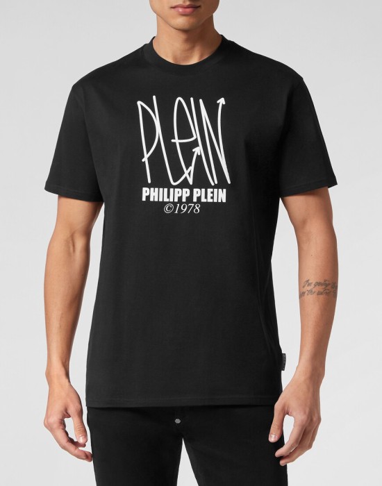 футболка  от бренда philipp plein вид слева
