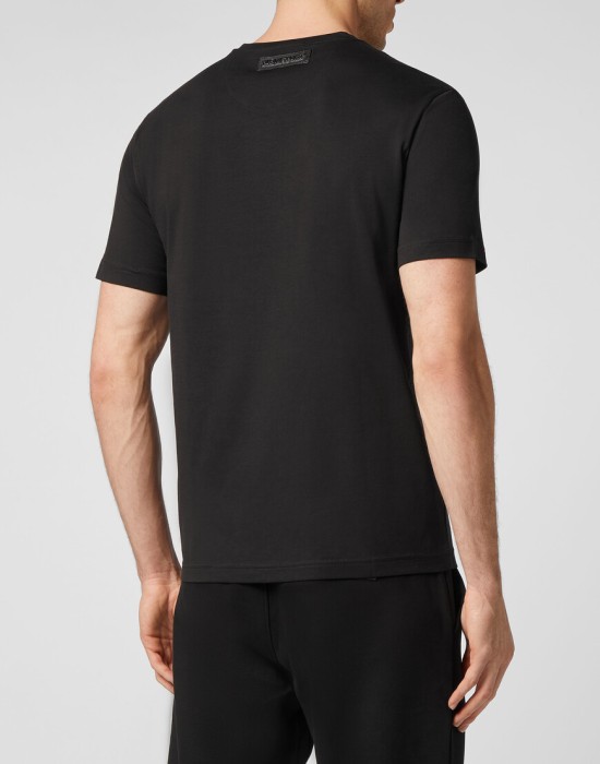 футболка  из италии вид сбоку