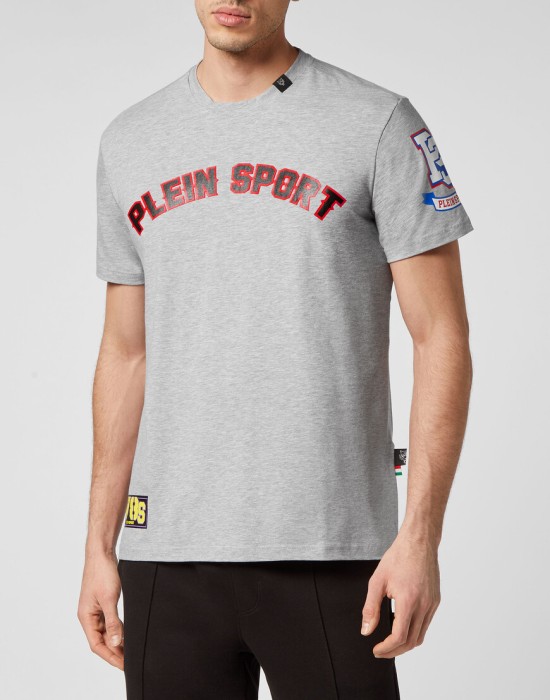 футболка  от бренда plein sport вид слева