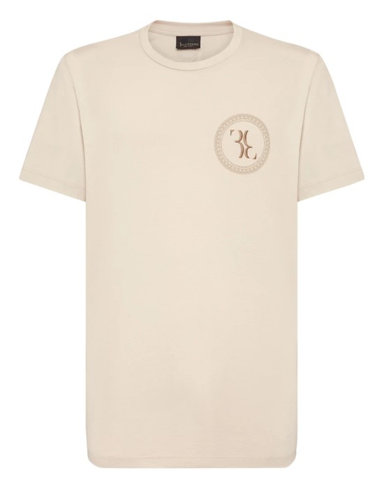 Товар бежевого цвета с внутренней стороны