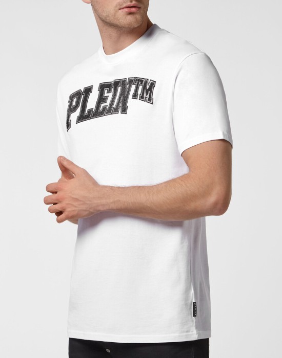 футболка от бренда philipp plein вид слева