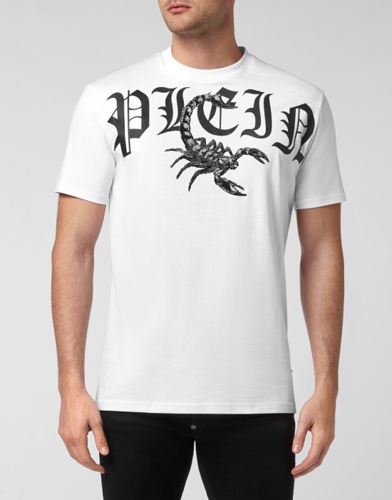 футболка от бренда philipp plein вид слева